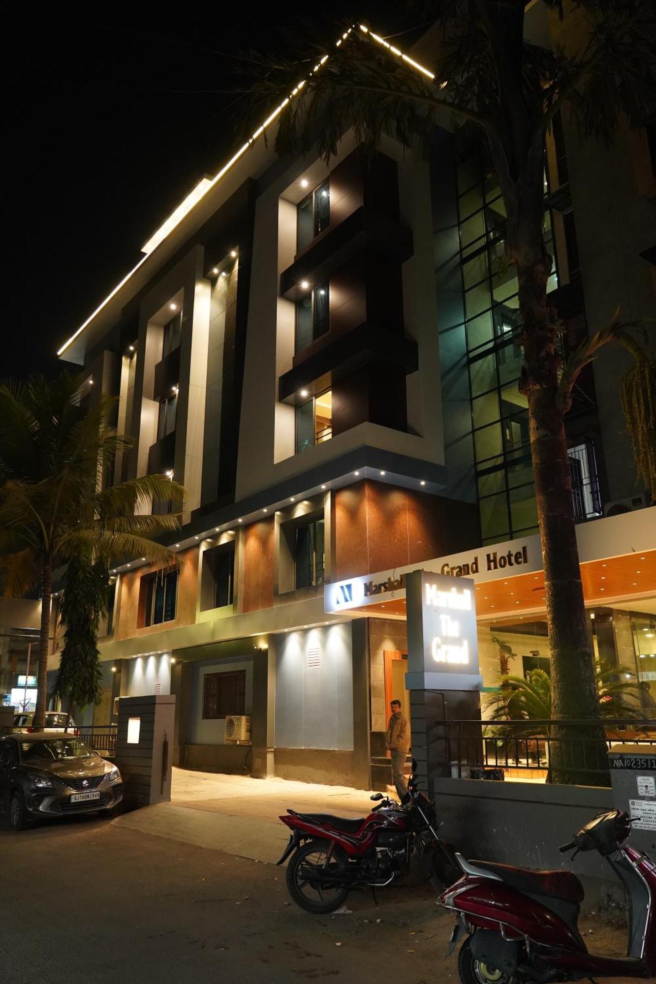 Marshall The Grand Hotel Ahmedabad Eksteriør billede