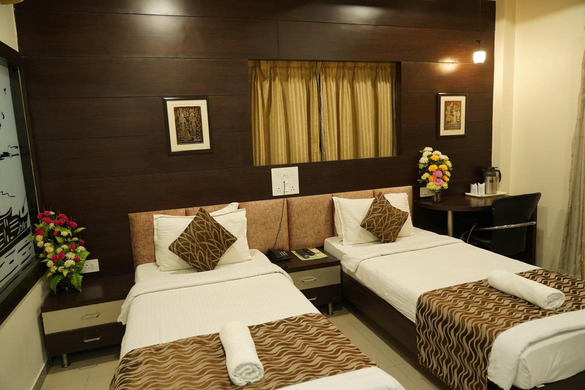 Marshall The Grand Hotel Ahmedabad Eksteriør billede