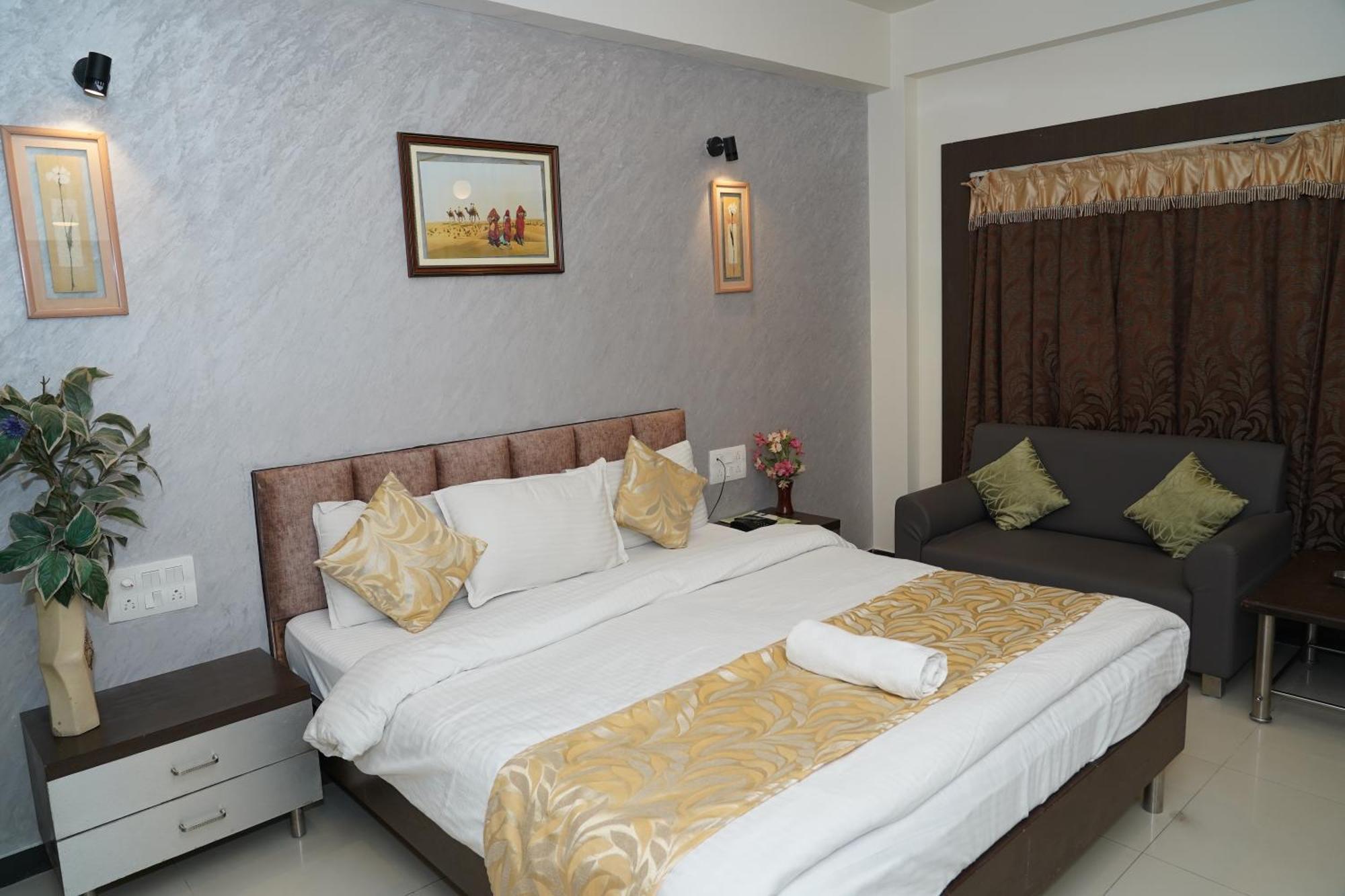 Marshall The Grand Hotel Ahmedabad Eksteriør billede
