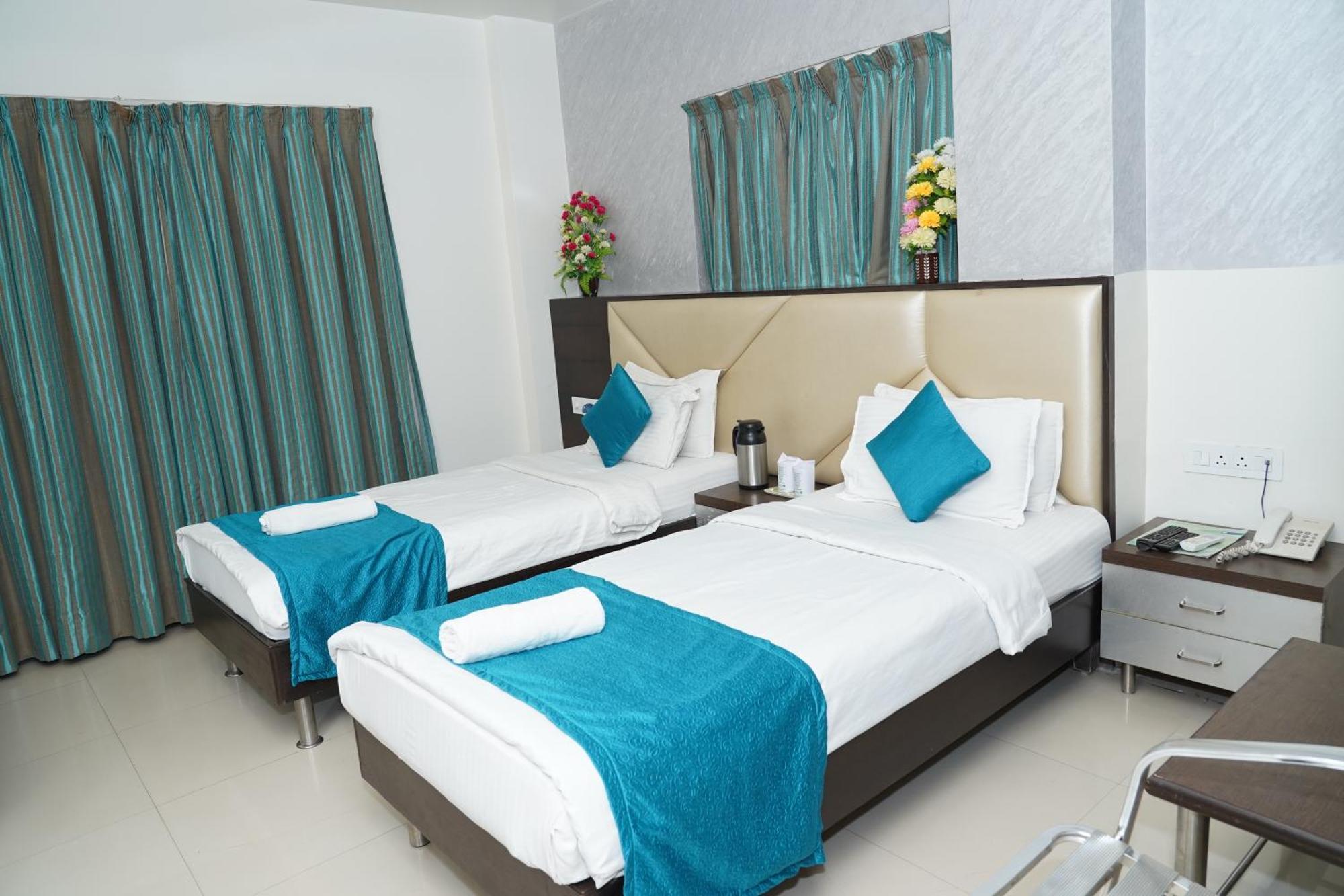 Marshall The Grand Hotel Ahmedabad Eksteriør billede
