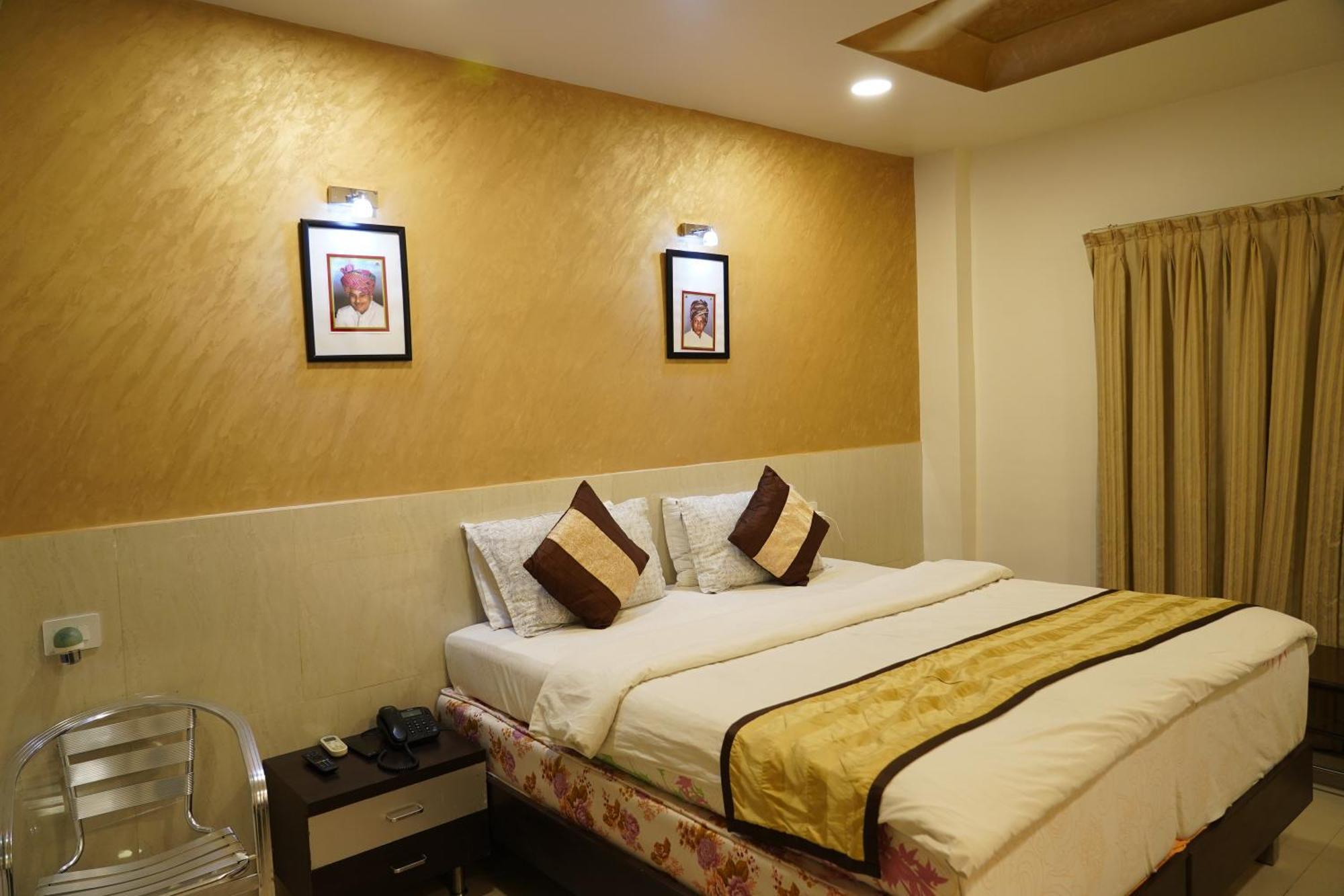 Marshall The Grand Hotel Ahmedabad Eksteriør billede