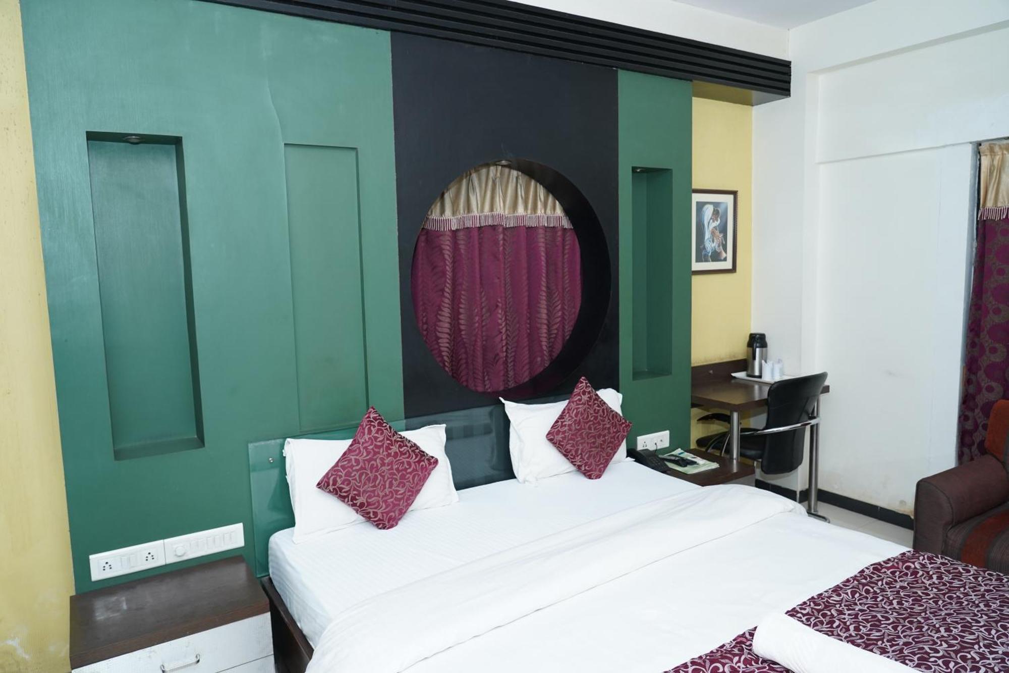 Marshall The Grand Hotel Ahmedabad Eksteriør billede