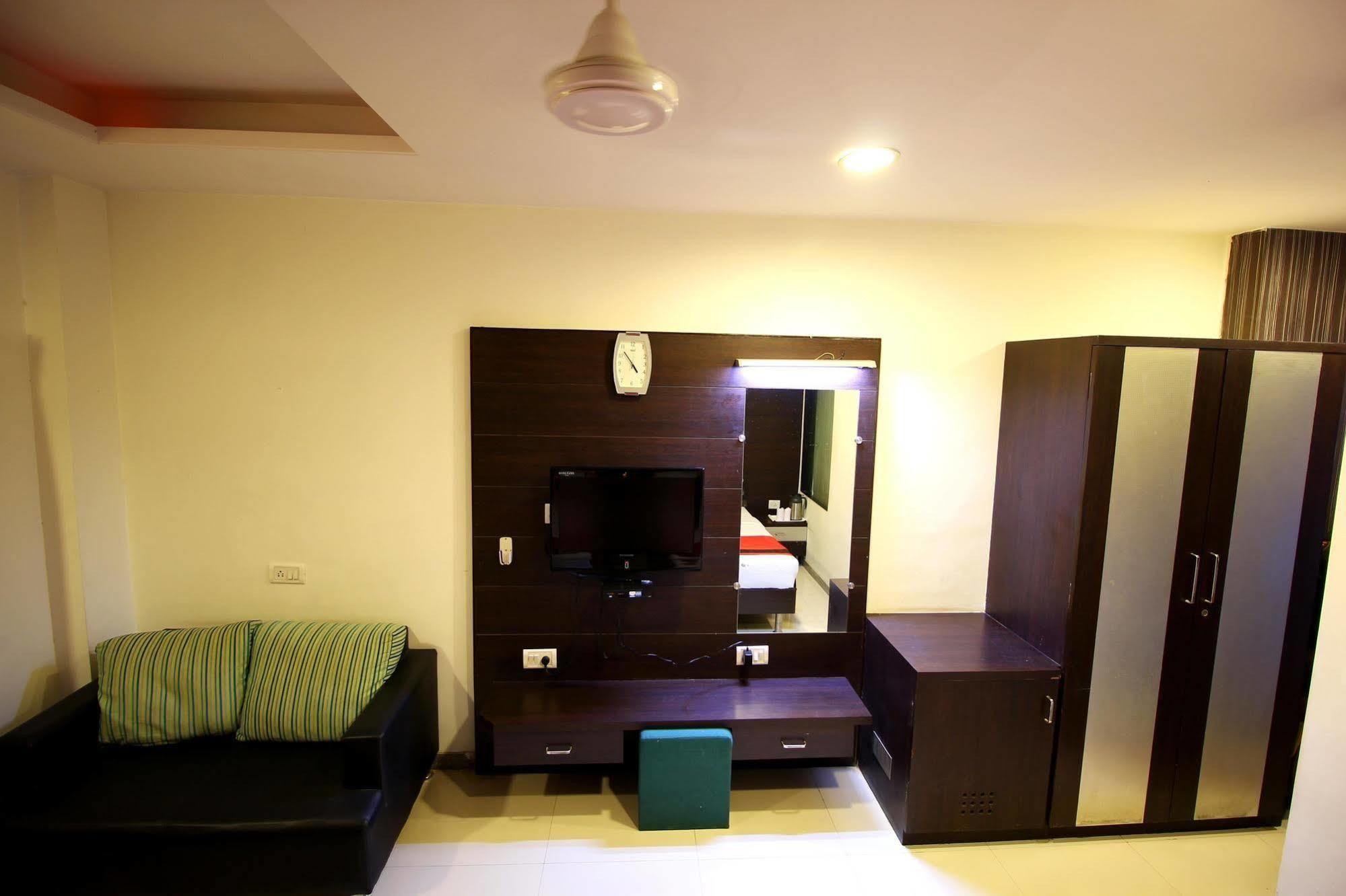 Marshall The Grand Hotel Ahmedabad Eksteriør billede