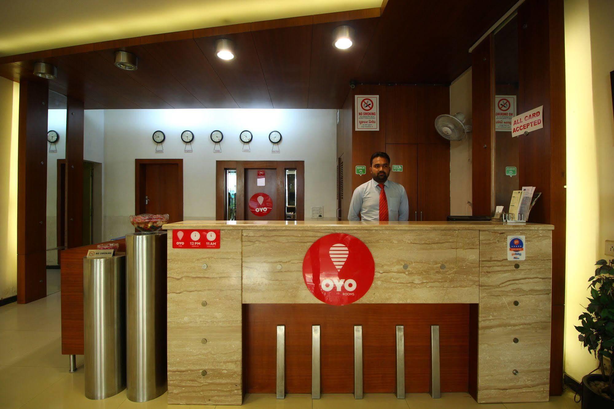 Marshall The Grand Hotel Ahmedabad Eksteriør billede