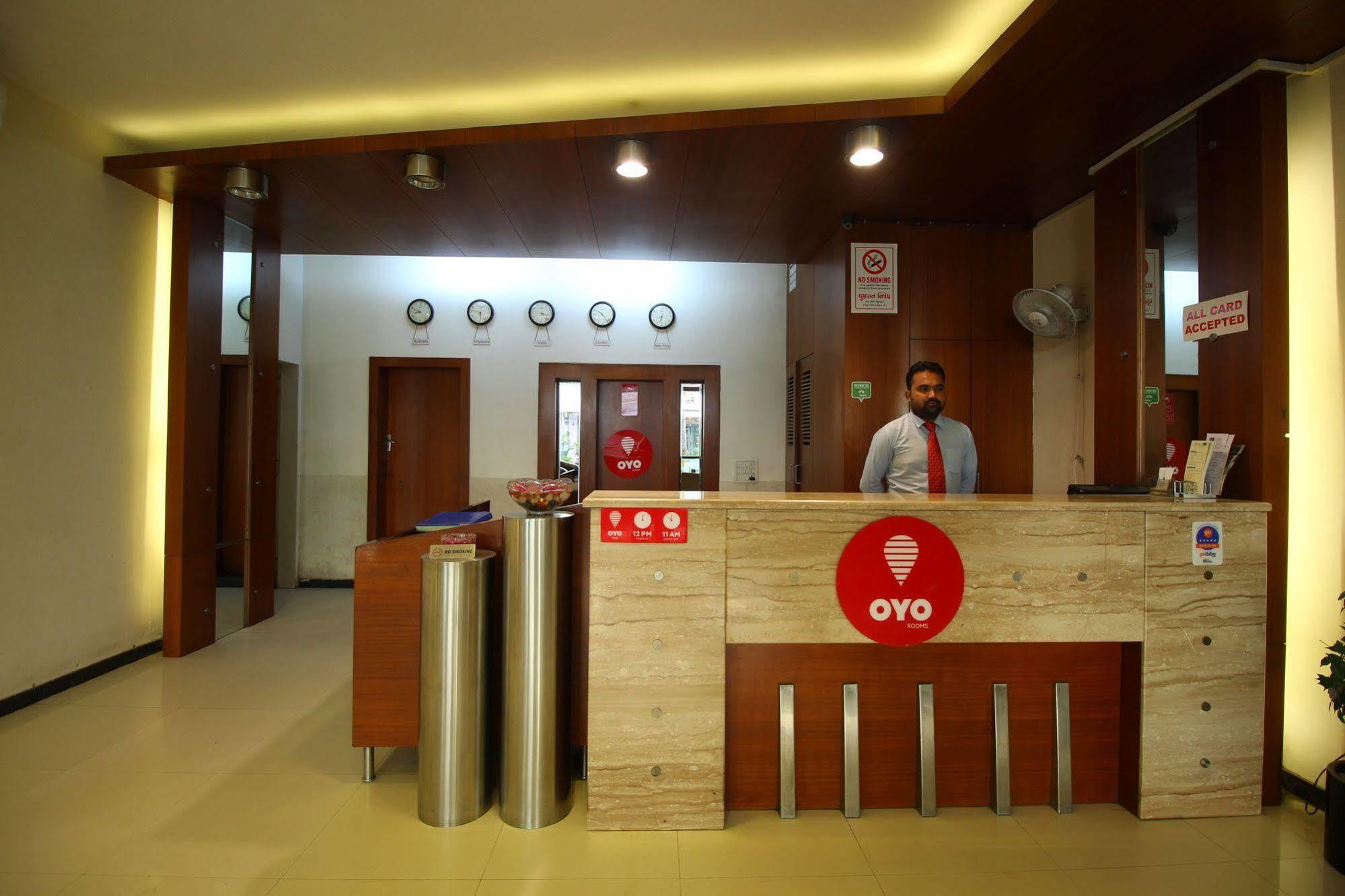 Marshall The Grand Hotel Ahmedabad Eksteriør billede