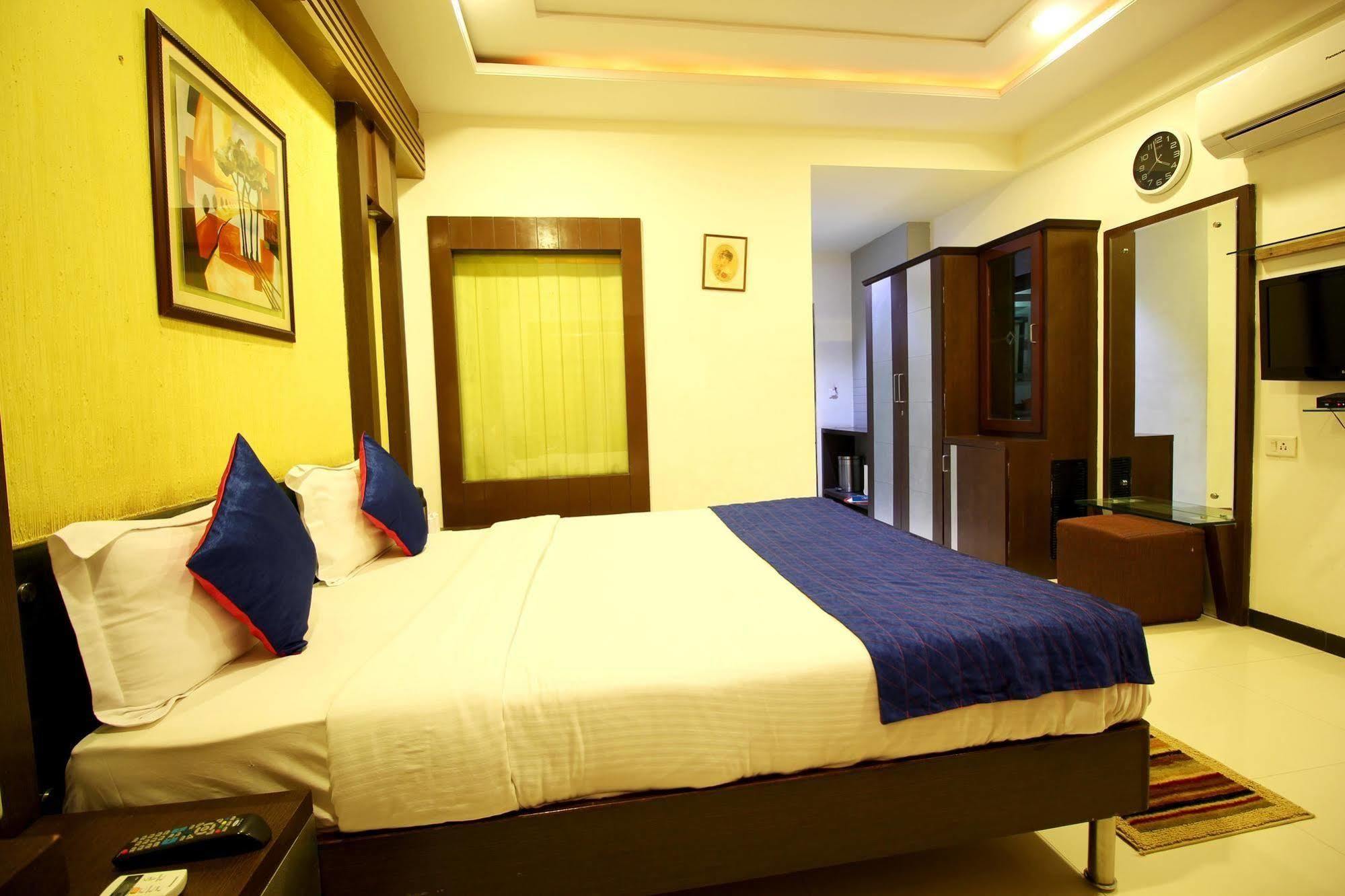 Marshall The Grand Hotel Ahmedabad Eksteriør billede